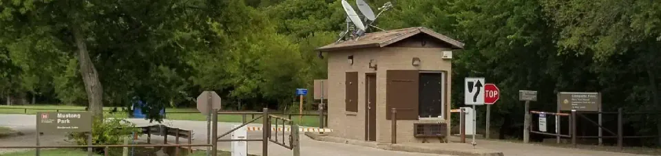 Entrance gate of Mustang Park